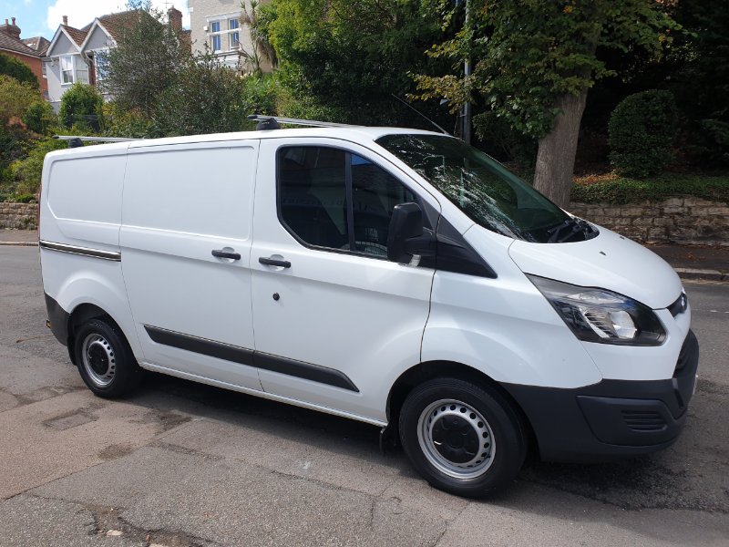 White Ford Transit Custom 2.0 TDCi 310 Panel Van 5dr Diesel Manual L1 H1 163 g/km 104 bhp
