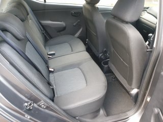 /photos/8216/8b8fef18-7ffe-485d-a7c2-0aa3507c02e3_i320x240.jpg