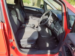 /photos/8216/cdb6fe03-c1c4-c5ce-098f-d5b1aa25601f_i320x240.jpg