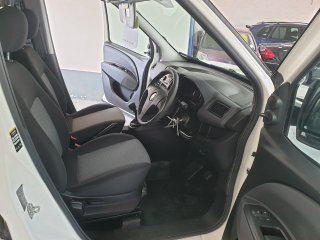 /photos/8216/d2d003ca-7559-0a9f-9a18-130a7d7e5d55_i320x240.jpg